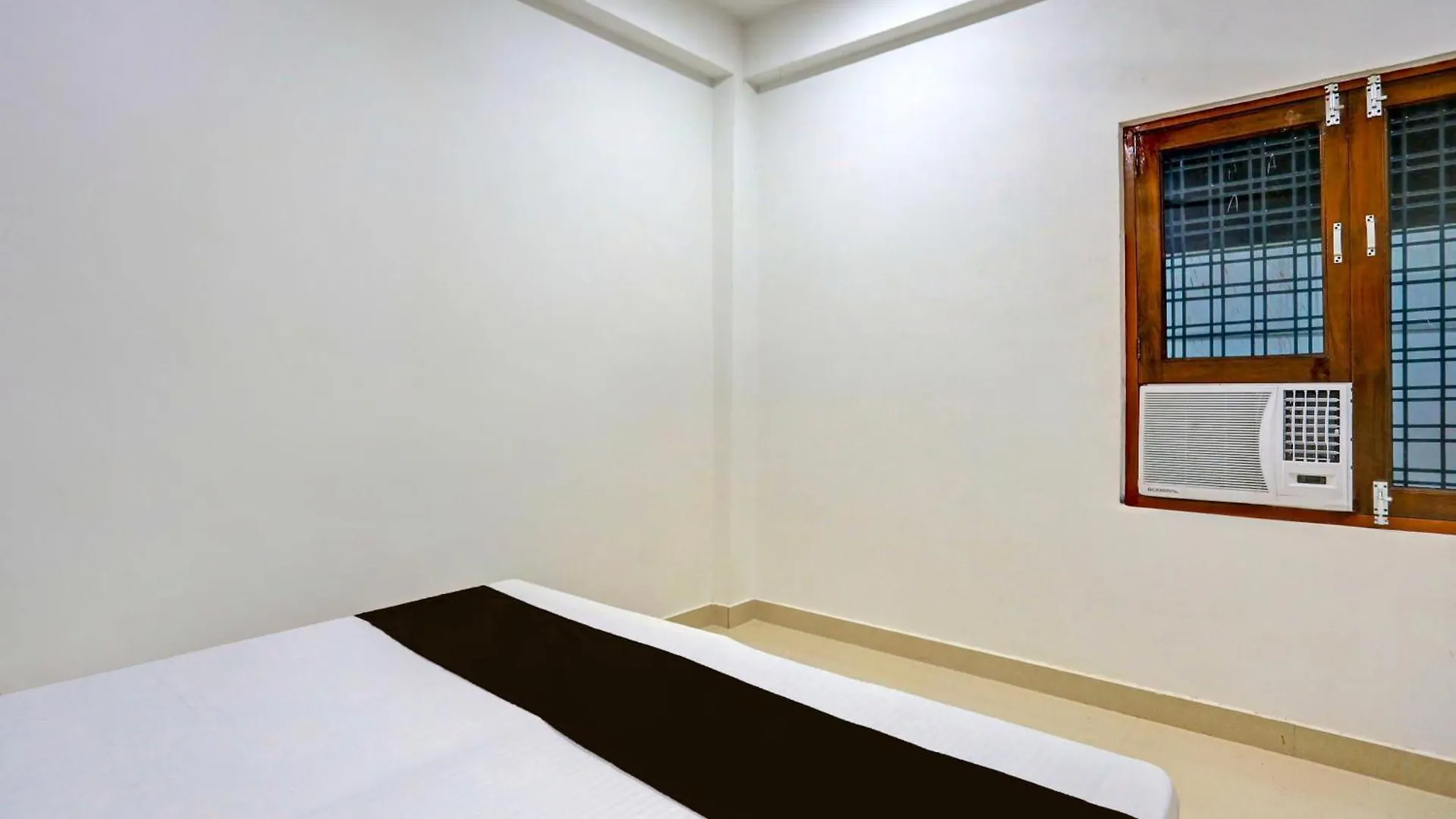 Hotel O Amantran Residency Varanasi