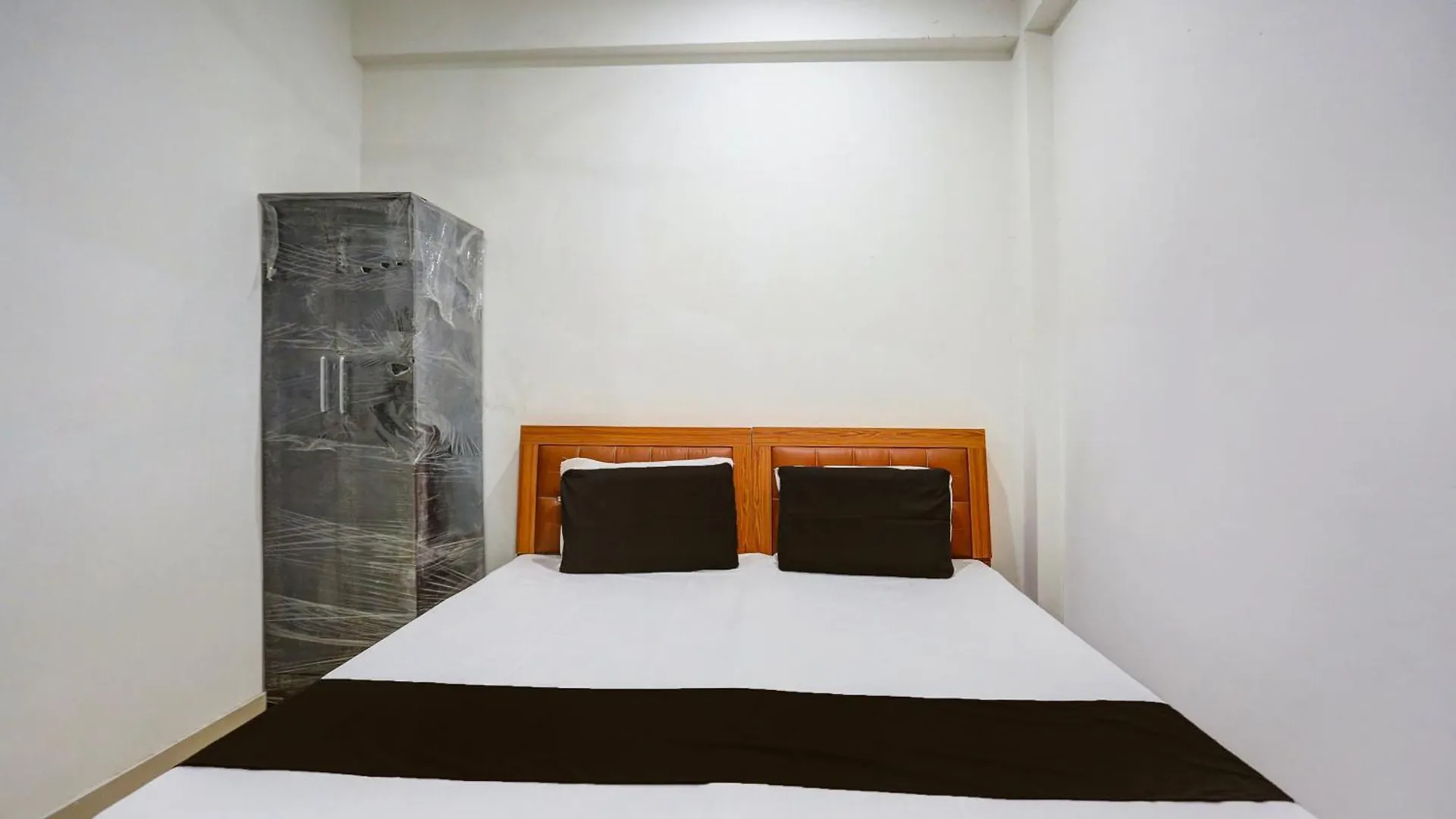 Hotel O Amantran Residency Varanasi