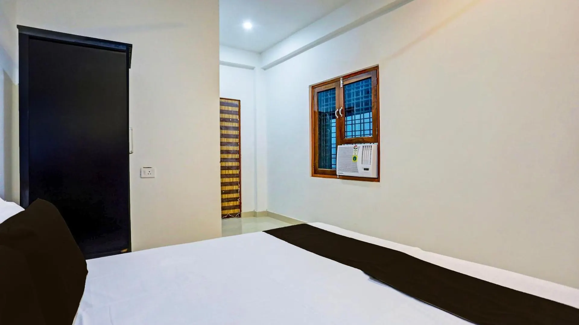 Hotel O Amantran Residency Varanasi