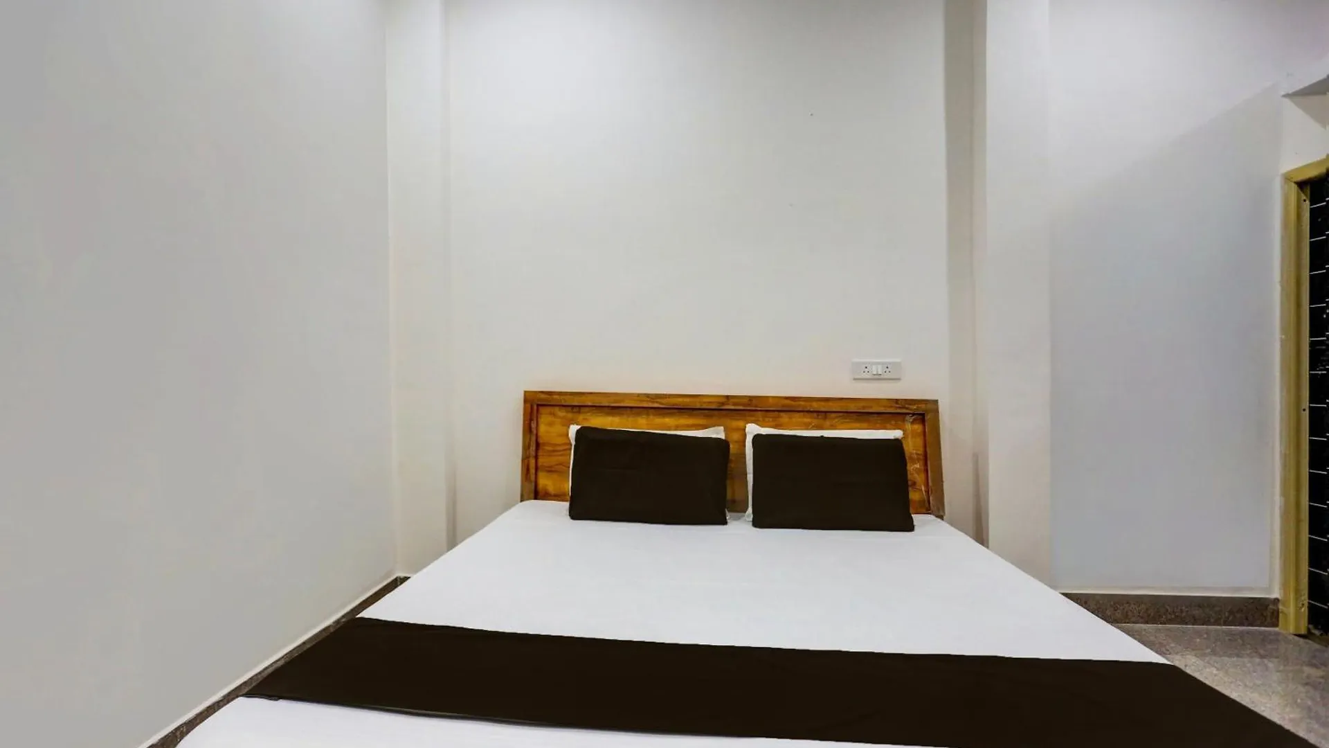 Hotel O Amantran Residency Varanasi 4*,  Indien